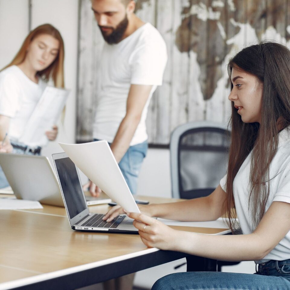 imagen administrativos