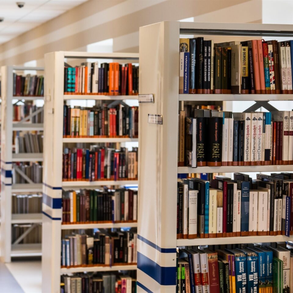 1200x1200IMAG_biblioteca